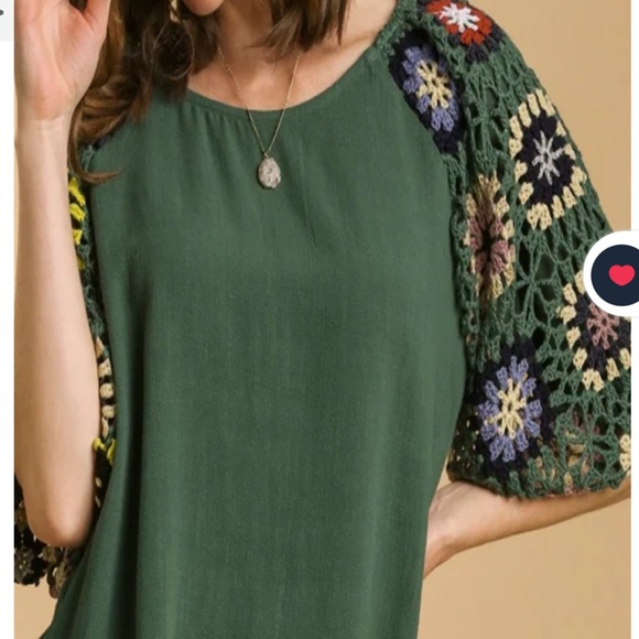 Umgee Linen Blend Top with Crochet Sleeves - Size XL/1X - Picture 10 of 16